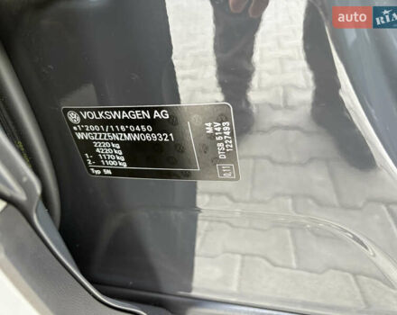 Серый Фольксваген Тигуан, объемом двигателя 2 л и пробегом 176 тыс. км за 27950 $, фото 76 на Automoto.ua