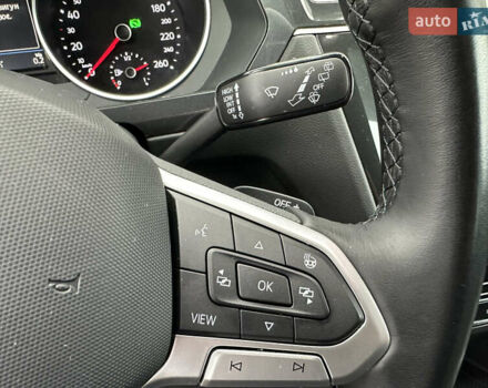 Сірий Фольксваген Тігуан, об'ємом двигуна 1.97 л та пробігом 160 тис. км за 28650 $, фото 48 на Automoto.ua