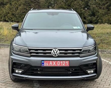 Серый Фольксваген Тигуан, объемом двигателя 2 л и пробегом 67 тыс. км за 25999 $, фото 3 на Automoto.ua