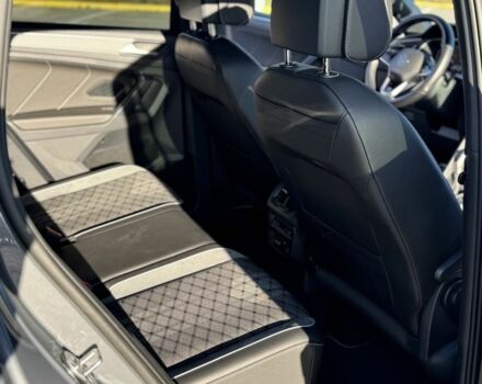 Серый Фольксваген Тигуан, объемом двигателя 2 л и пробегом 52 тыс. км за 36999 $, фото 12 на Automoto.ua