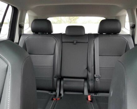 Серый Фольксваген Тигуан, объемом двигателя 2 л и пробегом 65 тыс. км за 3900 $, фото 8 на Automoto.ua