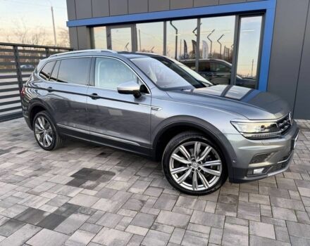 Серый Фольксваген Тигуан, объемом двигателя 2 л и пробегом 172 тыс. км за 33700 $, фото 5 на Automoto.ua