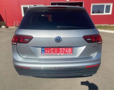 Серый Фольксваген Тигуан, объемом двигателя 2 л и пробегом 90 тыс. км за 23000 $, фото 4 на Automoto.ua