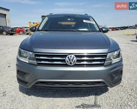 Серый Фольксваген Тигуан, объемом двигателя 1.98 л и пробегом 85 тыс. км за 4000 $, фото 4 на Automoto.ua
