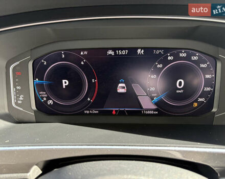 Серый Фольксваген Тигуан, объемом двигателя 2 л и пробегом 176 тыс. км за 27950 $, фото 63 на Automoto.ua