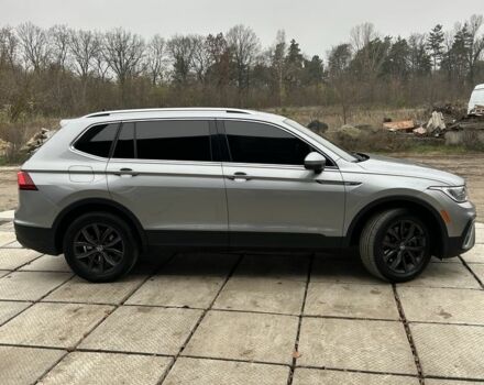 Сірий Фольксваген Тігуан, об'ємом двигуна 2 л та пробігом 63 тис. км за 25900 $, фото 1 на Automoto.ua