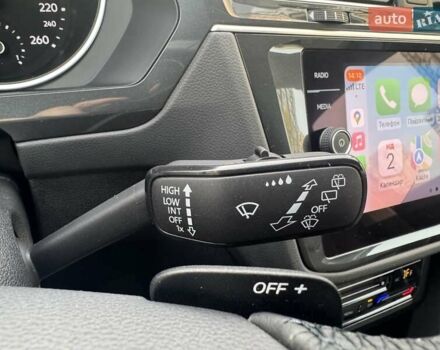 Сірий Фольксваген Тігуан, об'ємом двигуна 1.97 л та пробігом 52 тис. км за 33200 $, фото 43 на Automoto.ua