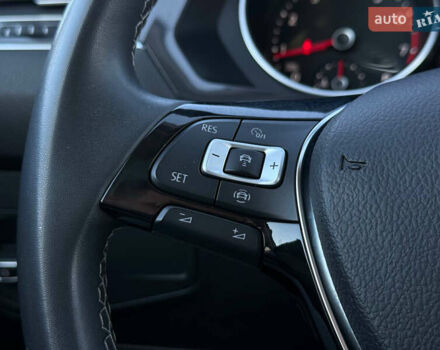 Серый Фольксваген Тигуан, объемом двигателя 1.98 л и пробегом 90 тыс. км за 21900 $, фото 33 на Automoto.ua