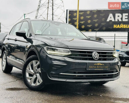 Серый Фольксваген Тигуан, объемом двигателя 1.97 л и пробегом 150 тыс. км за 26300 $, фото 2 на Automoto.ua