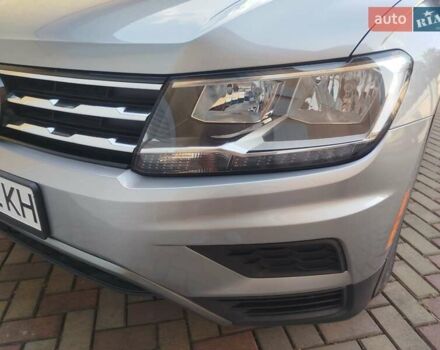 Серый Фольксваген Тигуан, объемом двигателя 1.98 л и пробегом 60 тыс. км за 19000 $, фото 6 на Automoto.ua