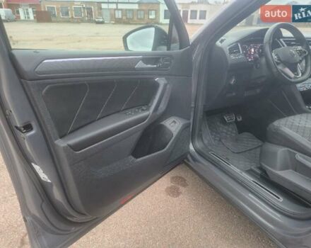 Серый Фольксваген Тигуан, объемом двигателя 2 л и пробегом 117 тыс. км за 34900 $, фото 19 на Automoto.ua