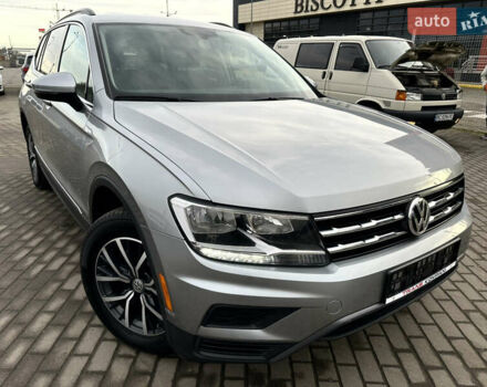Серый Фольксваген Тигуан, объемом двигателя 2 л и пробегом 124 тыс. км за 16999 $, фото 5 на Automoto.ua