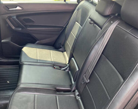 Серый Фольксваген Тигуан, объемом двигателя 1.98 л и пробегом 112 тыс. км за 20500 $, фото 7 на Automoto.ua