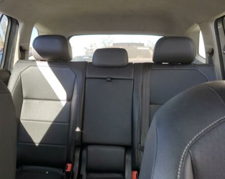 Серый Фольксваген Тигуан, объемом двигателя 2 л и пробегом 160 тыс. км за 6000 $, фото 9 на Automoto.ua