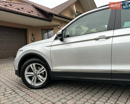 Сірий Фольксваген Тігуан, об'ємом двигуна 1.97 л та пробігом 160 тис. км за 28650 $, фото 24 на Automoto.ua