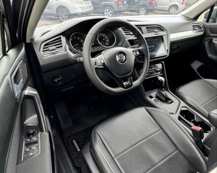 Сірий Фольксваген Тігуан, об'ємом двигуна 2 л та пробігом 97 тис. км за 19900 $, фото 9 на Automoto.ua