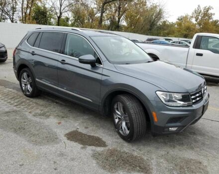 Сірий Фольксваген Тігуан, об'ємом двигуна 2 л та пробігом 65 тис. км за 3900 $, фото 3 на Automoto.ua