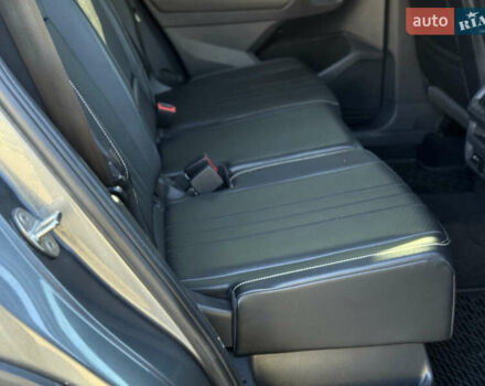 Серый Фольксваген Тигуан, объемом двигателя 2 л и пробегом 120 тыс. км за 23500 $, фото 31 на Automoto.ua