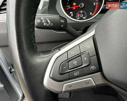 Сірий Фольксваген Тігуан, об'ємом двигуна 1.97 л та пробігом 160 тис. км за 28650 $, фото 49 на Automoto.ua