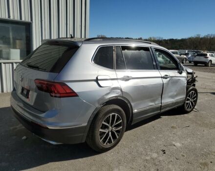 Серый Фольксваген Тигуан, объемом двигателя 2 л и пробегом 160 тыс. км за 6000 $, фото 5 на Automoto.ua