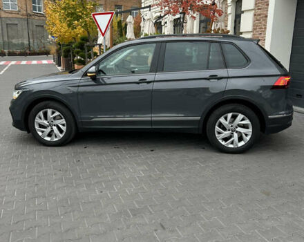 Серый Фольксваген Тигуан, объемом двигателя 2 л и пробегом 194 тыс. км за 31500 $, фото 6 на Automoto.ua