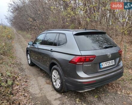 Серый Фольксваген Тигуан, объемом двигателя 1.98 л и пробегом 76 тыс. км за 19200 $, фото 2 на Automoto.ua