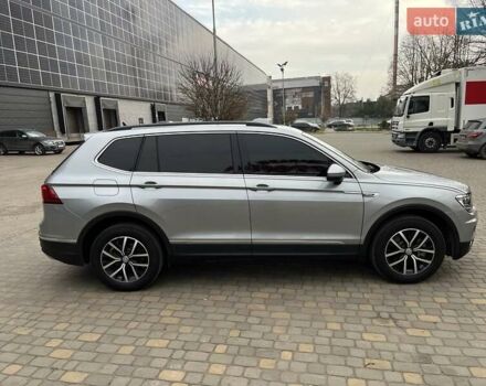 Серый Фольксваген Тигуан, объемом двигателя 2 л и пробегом 119 тыс. км за 19500 $, фото 10 на Automoto.ua