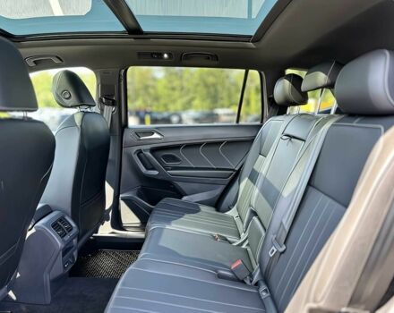 Серый Фольксваген Тигуан, объемом двигателя 2 л и пробегом 16 тыс. км за 16500 $, фото 11 на Automoto.ua