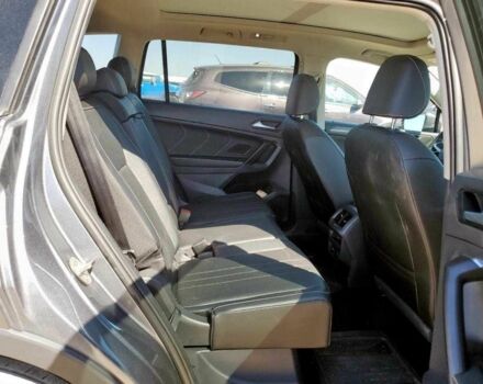 Сірий Фольксваген Тігуан, об'ємом двигуна 2 л та пробігом 121 тис. км за 18000 $, фото 10 на Automoto.ua