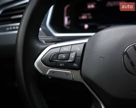 Сірий Фольксваген Тігуан, об'ємом двигуна 1.97 л та пробігом 14 тис. км за 41000 $, фото 33 на Automoto.ua