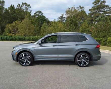 Сірий Фольксваген Тігуан, об'ємом двигуна 2 л та пробігом 26 тис. км за 21200 $, фото 3 на Automoto.ua