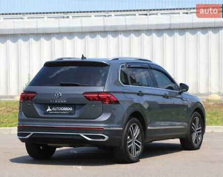 Сірий Фольксваген Тігуан, об'ємом двигуна 1.97 л та пробігом 14 тис. км за 41000 $, фото 5 на Automoto.ua