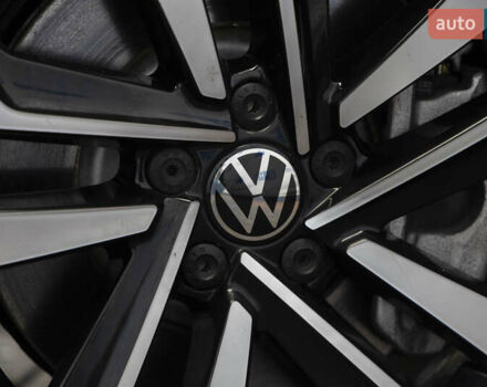 Сірий Фольксваген Тігуан, об'ємом двигуна 2 л та пробігом 2 тис. км за 24200 $, фото 14 на Automoto.ua