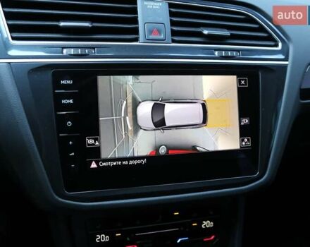 Сірий Фольксваген Тігуан, об'ємом двигуна 1.97 л та пробігом 14 тис. км за 41000 $, фото 19 на Automoto.ua