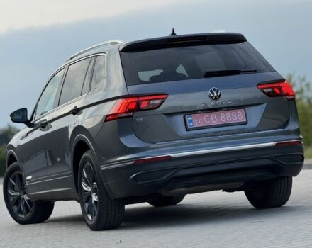 Сірий Фольксваген Тігуан, об'ємом двигуна 2 л та пробігом 90 тис. км за 21500 $, фото 5 на Automoto.ua