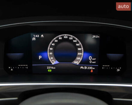 Сірий Фольксваген Тігуан, об'ємом двигуна 2 л та пробігом 2 тис. км за 24200 $, фото 27 на Automoto.ua