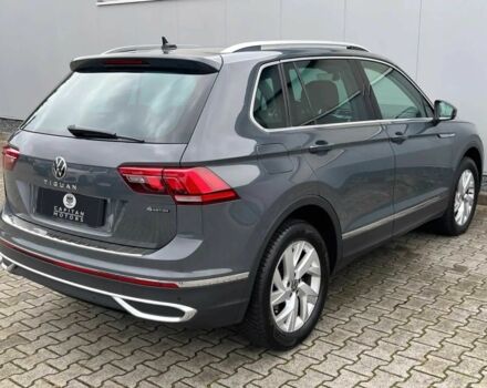 Серый Фольксваген Тигуан, объемом двигателя 2 л и пробегом 13 тыс. км за 17000 $, фото 5 на Automoto.ua
