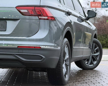 Серый Фольксваген Тигуан, объемом двигателя 1.98 л и пробегом 69 тыс. км за 23450 $, фото 21 на Automoto.ua