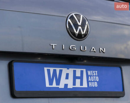 Сірий Фольксваген Тігуан, об'ємом двигуна 2 л та пробігом 2 тис. км за 24200 $, фото 11 на Automoto.ua