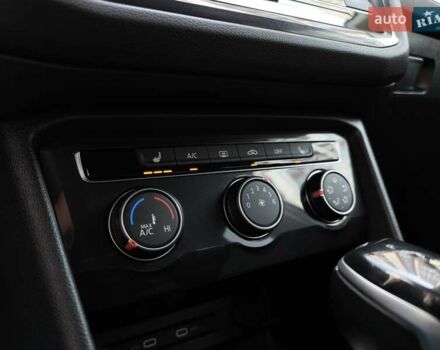 Серый Фольксваген Тигуан, объемом двигателя 1.98 л и пробегом 239 тыс. км за 20700 $, фото 34 на Automoto.ua