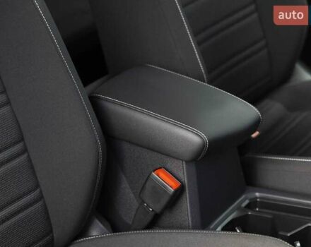 Сірий Фольксваген Тігуан, об'ємом двигуна 2 л та пробігом 2 тис. км за 24200 $, фото 42 на Automoto.ua