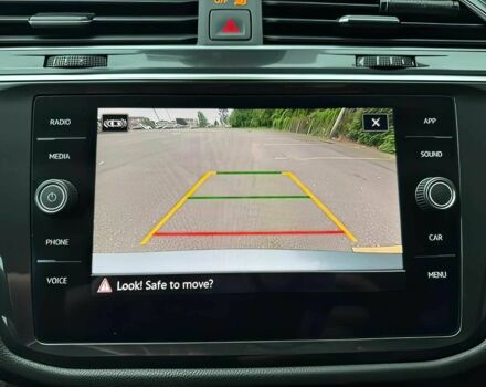 Сірий Фольксваген Тігуан, об'ємом двигуна 2 л та пробігом 27 тис. км за 11900 $, фото 8 на Automoto.ua