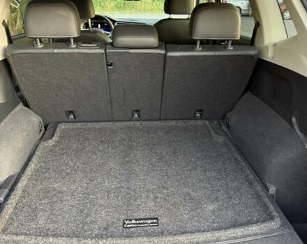 Серый Фольксваген Тигуан, объемом двигателя 1.98 л и пробегом 60 тыс. км за 28300 $, фото 4 на Automoto.ua