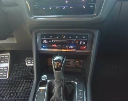 Сірий Фольксваген Тігуан, об'ємом двигуна 2 л та пробігом 11 тис. км за 20300 $, фото 6 на Automoto.ua