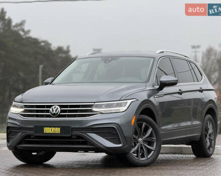 Серый Фольксваген Тигуан, объемом двигателя 1.98 л и пробегом 69 тыс. км за 23450 $, фото 1 на Automoto.ua