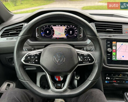 Сірий Фольксваген Тігуан, об'ємом двигуна 2 л та пробігом 21 тис. км за 29999 $, фото 42 на Automoto.ua