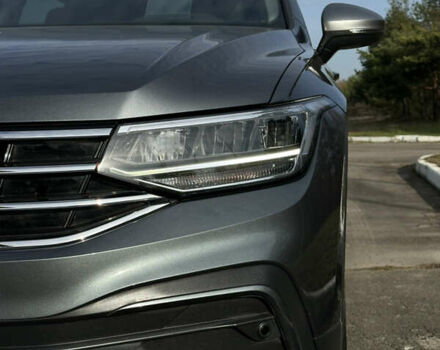 Серый Фольксваген Тигуан, объемом двигателя 1.97 л и пробегом 199 тыс. км за 32500 $, фото 6 на Automoto.ua