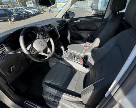 Сірий Фольксваген Тігуан, об'ємом двигуна 1.97 л та пробігом 15 тис. км за 39500 $, фото 18 на Automoto.ua