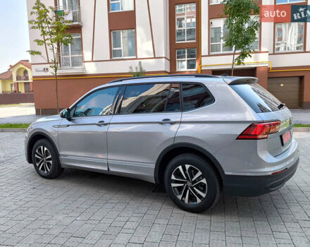 Серый Фольксваген Тигуан, объемом двигателя 1.98 л и пробегом 239 тыс. км за 20700 $, фото 4 на Automoto.ua
