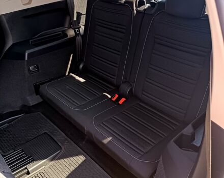 Сірий Фольксваген Тігуан, об'ємом двигуна 2 л та пробігом 93 тис. км за 23999 $, фото 8 на Automoto.ua